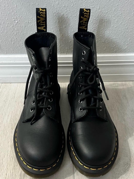 DR. MARTENS 1460 SMOOTH LEATHER LACE UP BOOTS 7 Men’s ~ 8.5 Women’s NEW! main image 4